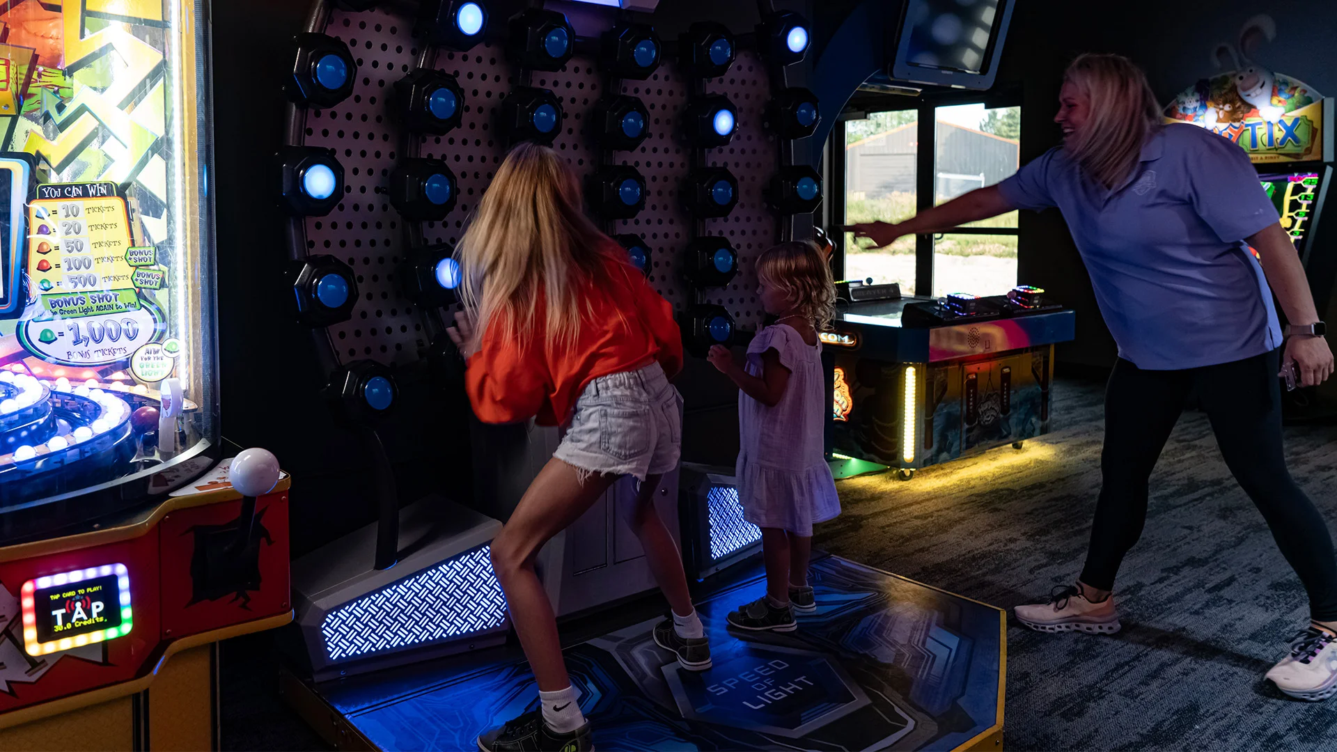 Arcade photo 2